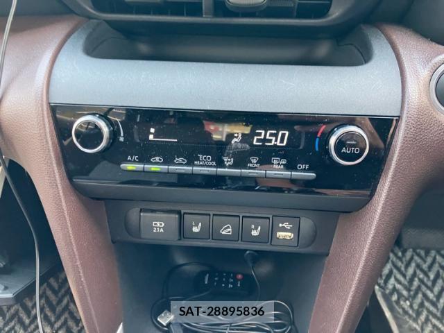 Toyota YARIS CROSS 2020-09 8564225-17