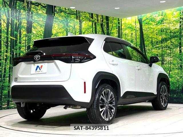 Toyota YARIS CROSS 2023-07 8564222-17