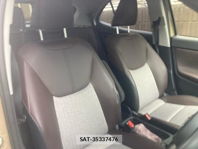 Toyota YARIS CROSS 2021-02 8564227-15
