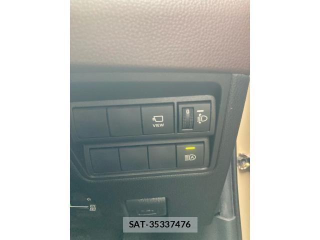 Toyota YARIS CROSS 2021-02 8564227-25