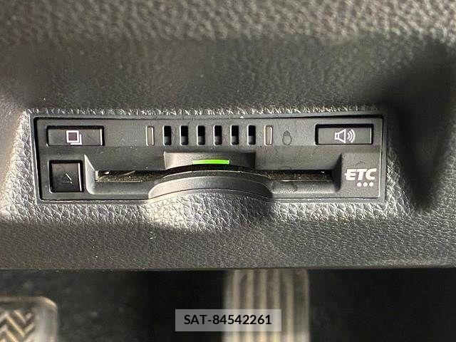 Toyota YARIS CROSS 2021-07 8630005-6