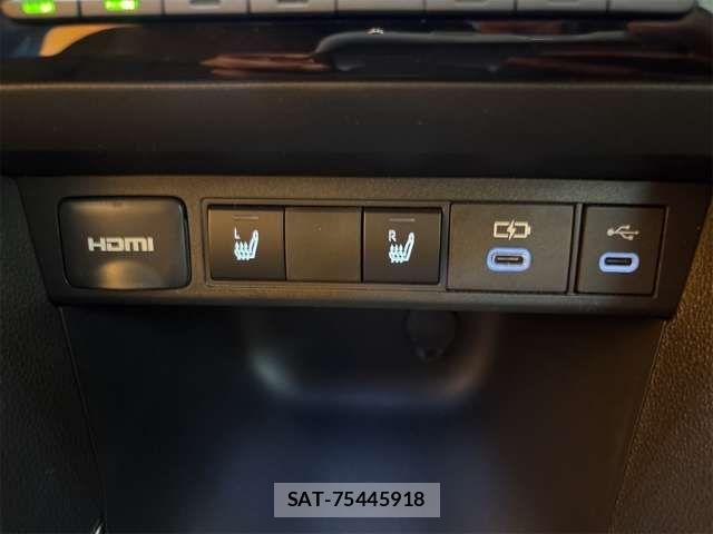 Toyota YARIS CROSS 2025-06 8630002-9