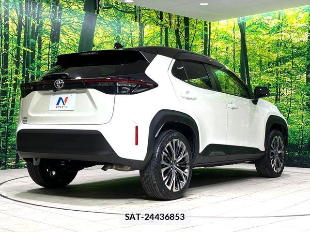 Toyota YARIS CROSS 2022-02 8630003-17