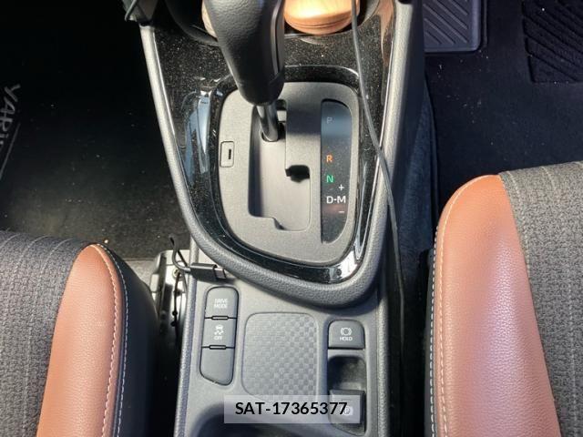 Toyota YARIS CROSS 2023-07 8662641-18