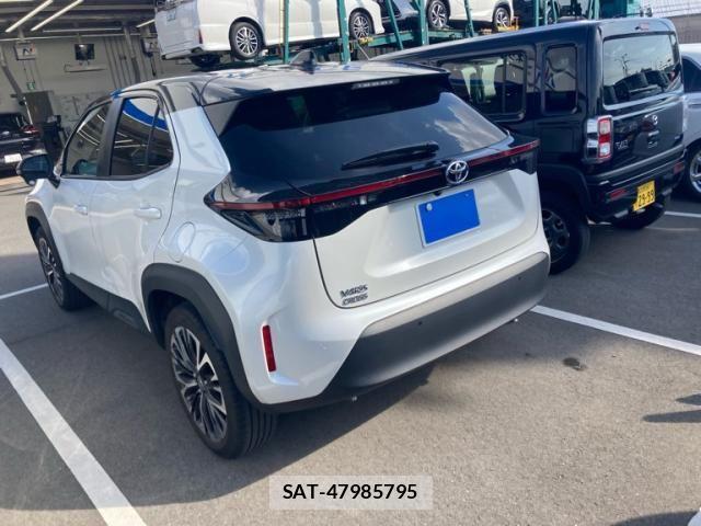 Toyota YARIS CROSS 2023-07 8662642-3
