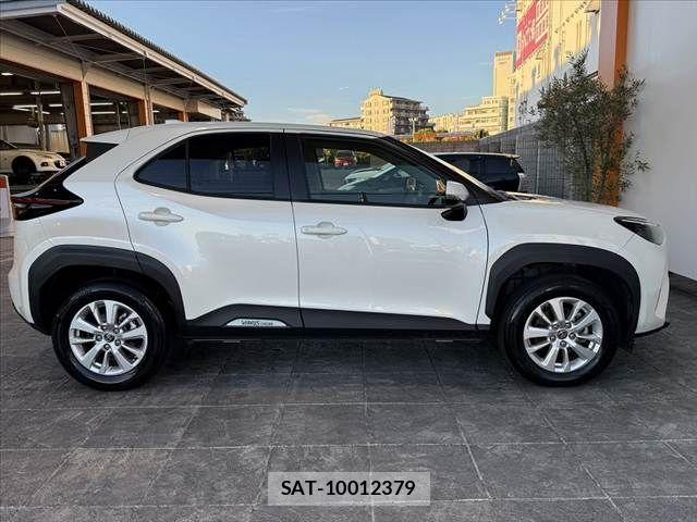 Toyota YARIS CROSS 2021-10 8662645-11