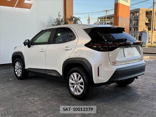 Toyota YARIS CROSS 2021-10 8662645-12