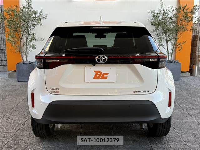Toyota YARIS CROSS 2021-10 8662645-13