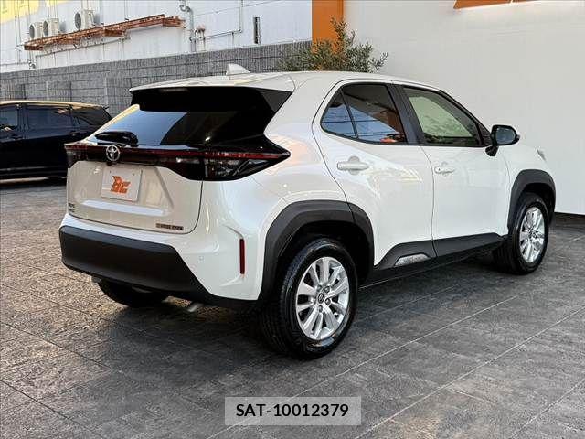 Toyota YARIS CROSS 2021-10 8662645-14