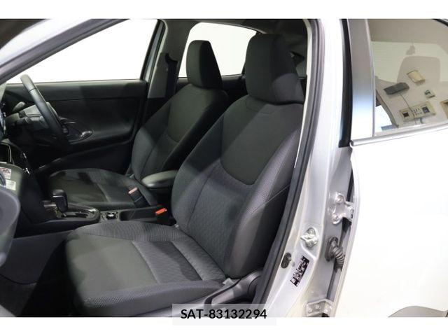 Toyota YARIS CROSS 2024-10 8667215-3