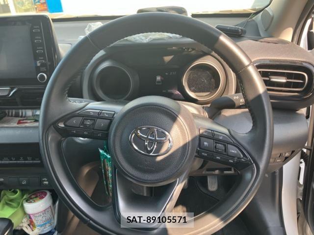 Toyota YARIS CROSS 2022-09 8662639-19