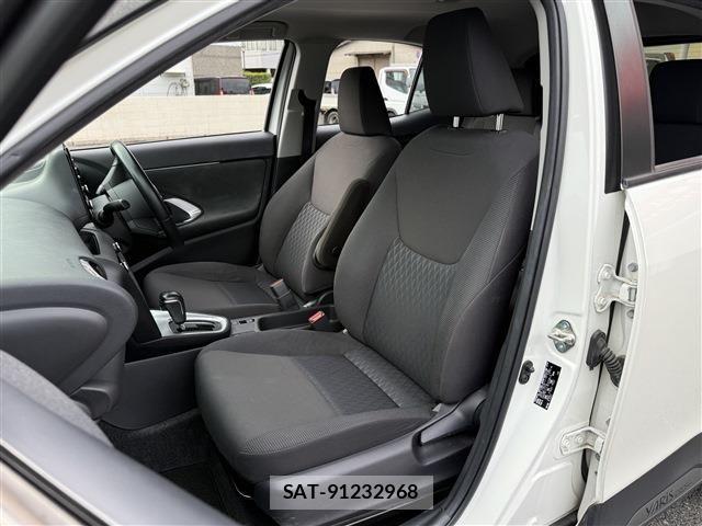 Toyota YARIS CROSS 2020-11 8662646-21