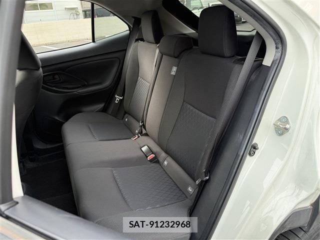 Toyota YARIS CROSS 2020-11 8662646-24