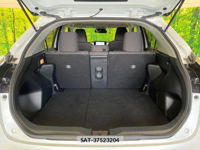 Toyota YARIS CROSS 2025-06 8687009-11