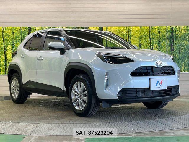 Toyota YARIS CROSS 2025-06 8687009-16