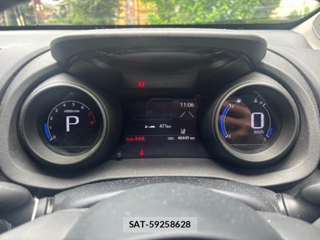 Toyota YARIS CROSS 2021-02 8747094-18