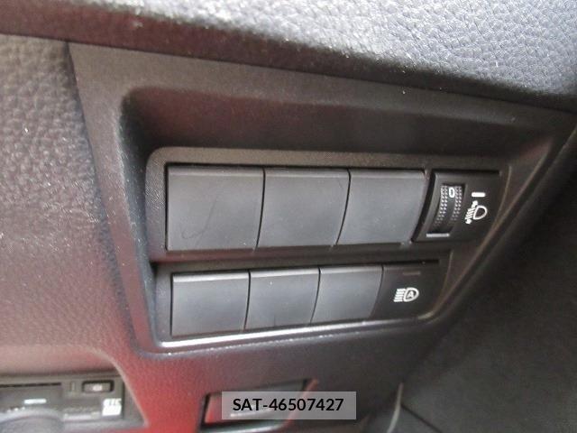 Toyota YARIS CROSS 2025-04 8747093-9