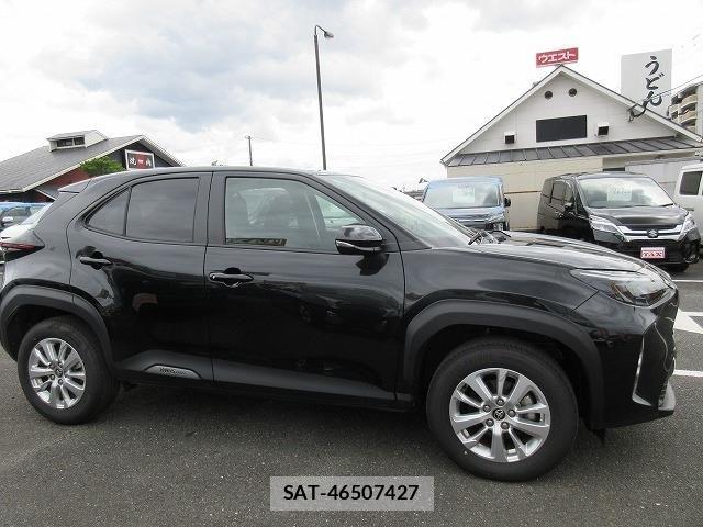 Toyota YARIS CROSS 2025-04 8747093-20