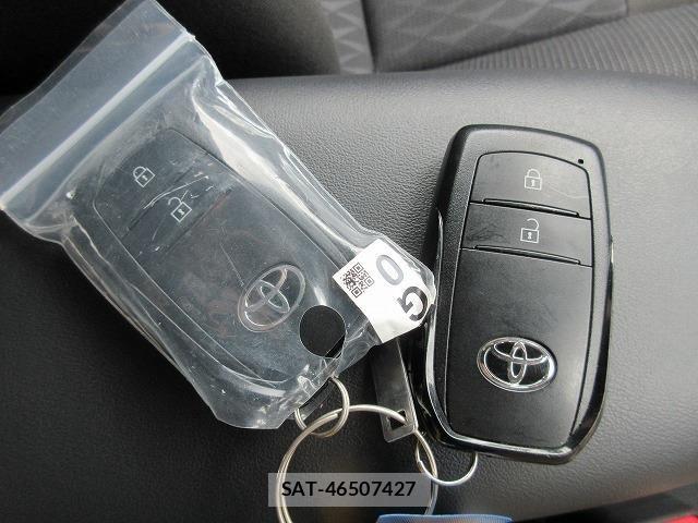 Toyota YARIS CROSS 2025-04 8747093-25
