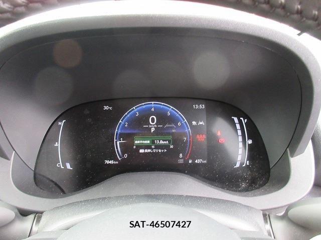 Toyota YARIS CROSS 2025-04 8747093-4