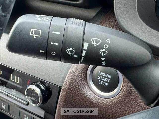 Toyota YARIS CROSS 2022-03 8747091-22