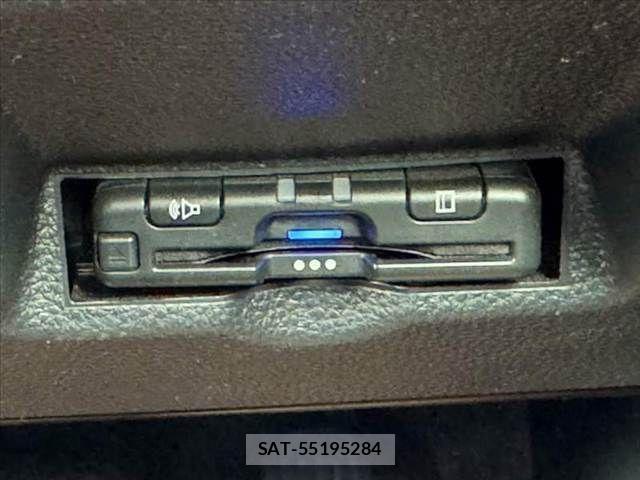 Toyota YARIS CROSS 2022-03 8747091-24