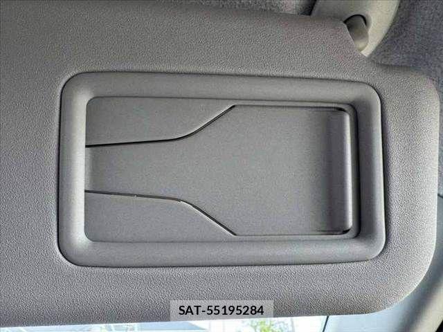 Toyota YARIS CROSS 2022-03 8747091-28