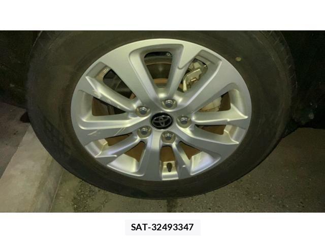 Toyota YARIS CROSS 2021-11 8747096-14
