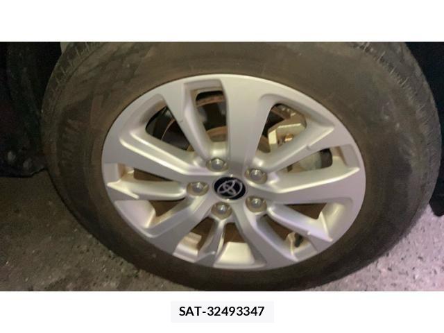 Toyota YARIS CROSS 2021-11 8747096-15