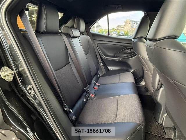 Toyota YARIS CROSS 2026-04 8747089-17