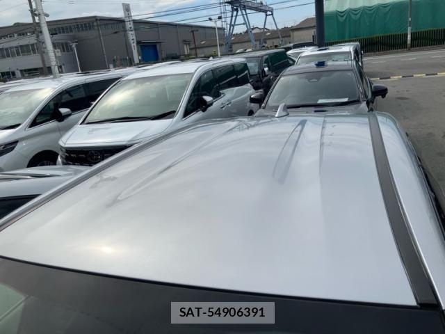 Toyota YARIS CROSS 2020-12 8747097-11