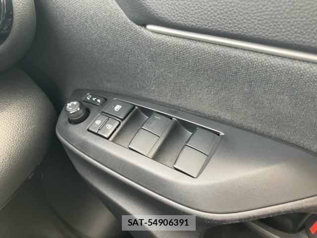 Toyota YARIS CROSS 2020-12 8747097-14