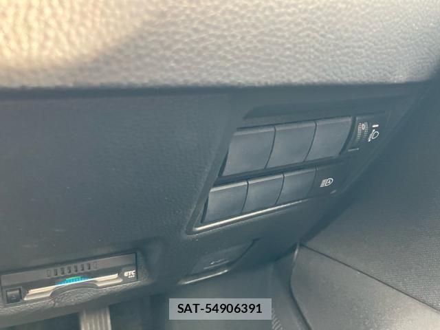 Toyota YARIS CROSS 2020-12 8747097-15