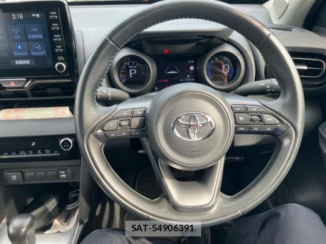 Toyota YARIS CROSS 2020-12 8747097-17