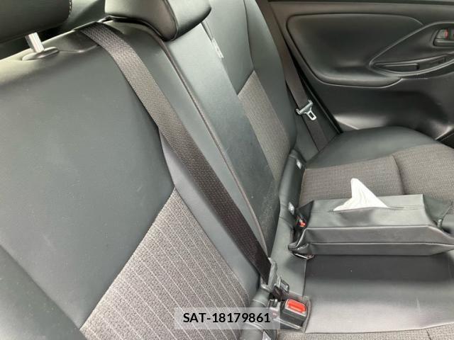 Toyota YARIS CROSS 2023-11 8747092-15