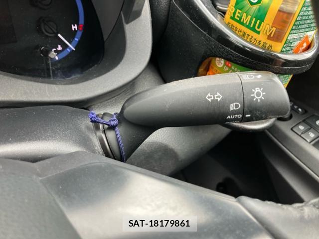 Toyota YARIS CROSS 2023-11 8747092-22