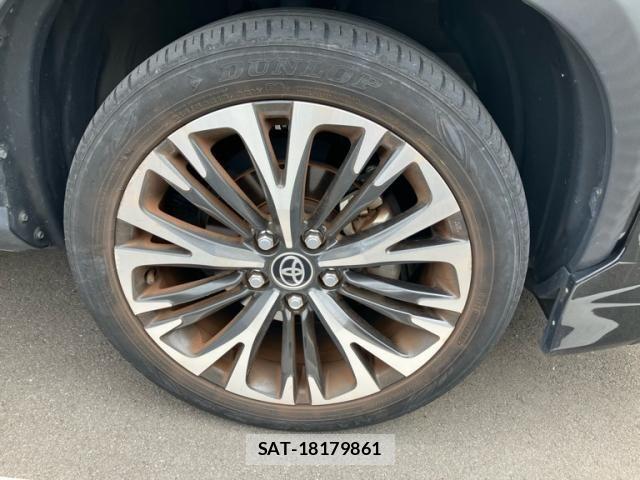 Toyota YARIS CROSS 2023-11 8747092-8