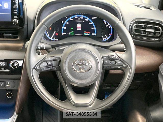 Toyota YARIS CROSS 2021-05 8798030-10