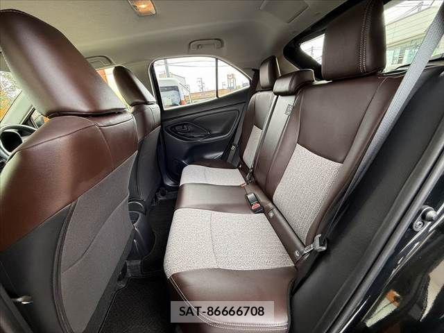 Toyota YARIS CROSS 2020-09 8851212-18