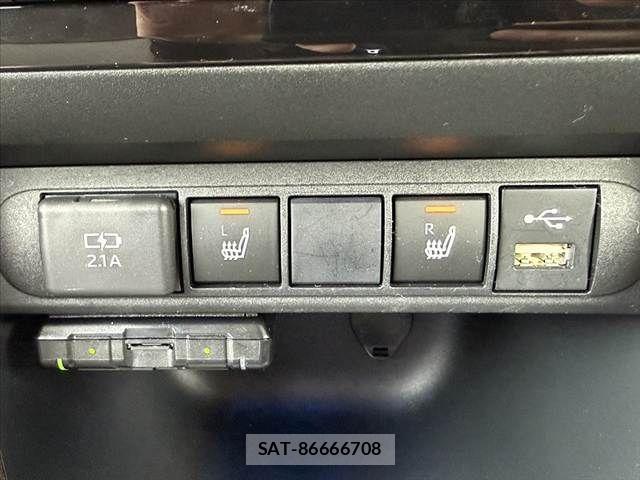 Toyota YARIS CROSS 2020-09 8851212-28