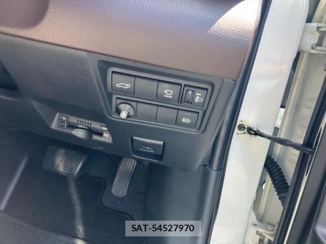 Toyota YARIS CROSS 2022-01 8883152-11