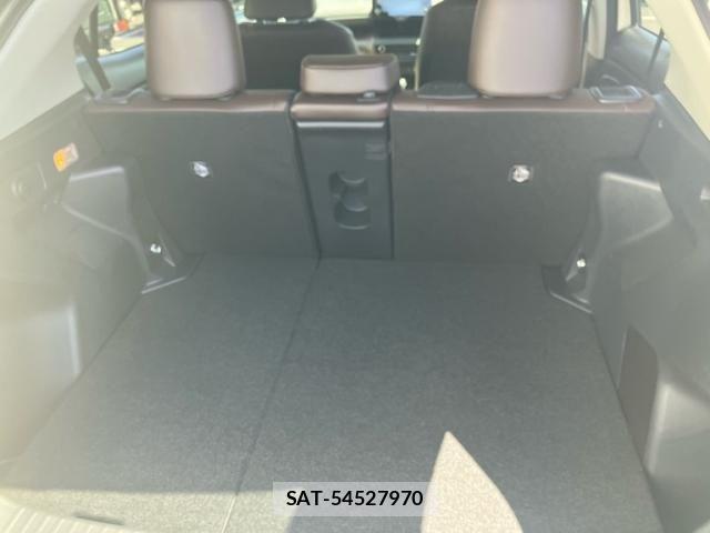 Toyota YARIS CROSS 2022-01 8883152-24