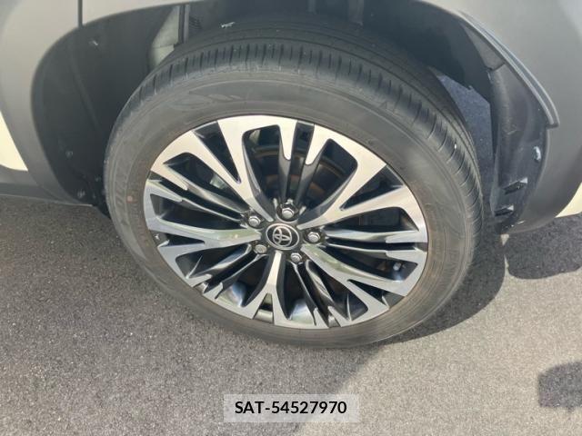 Toyota YARIS CROSS 2022-01 8883152-6