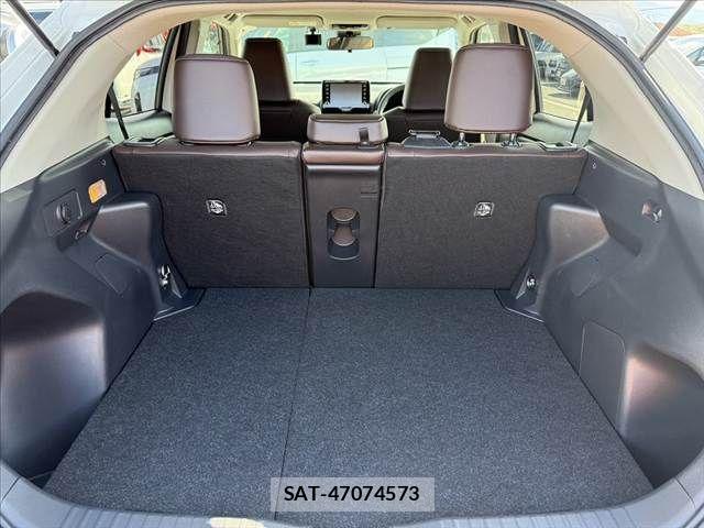 Toyota YARIS CROSS 2022-02 8883151-19