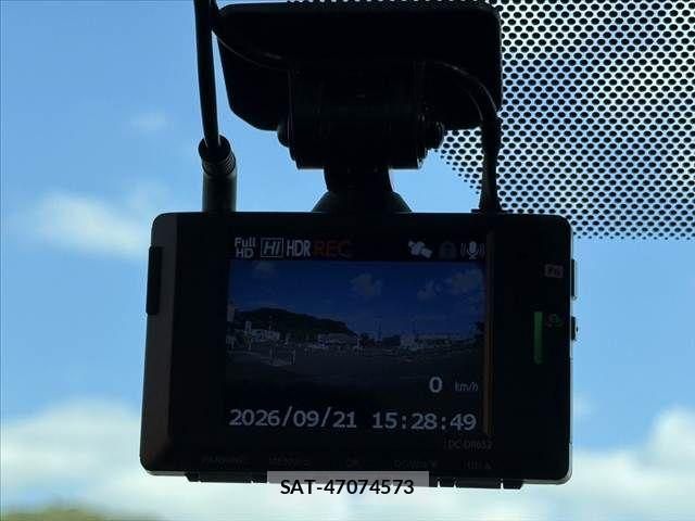 Toyota YARIS CROSS 2022-02 8883151-21