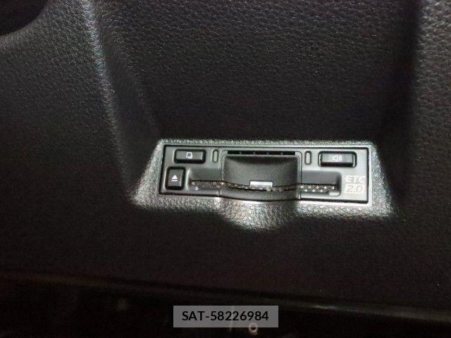 Toyota YARIS CROSS 2025-04 8883149-25