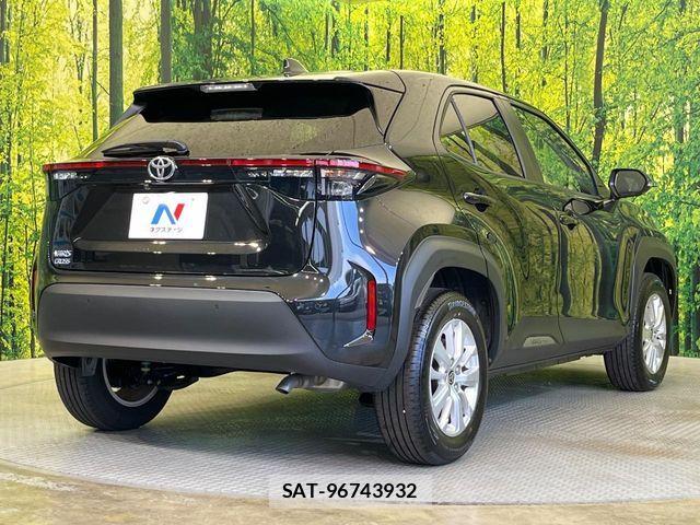 Toyota YARIS CROSS 2025-05 8884682-16