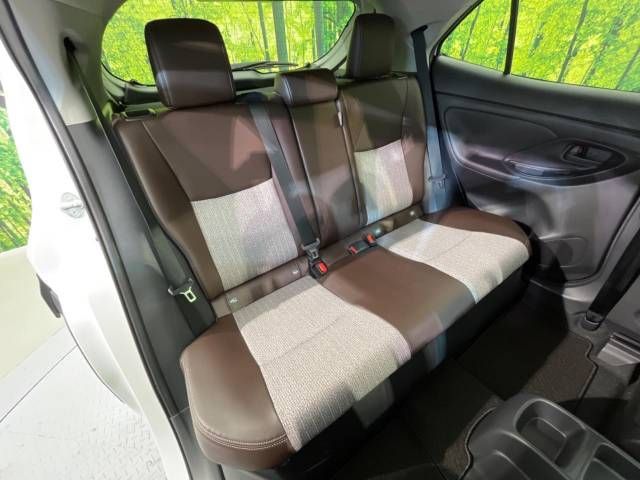 Toyota YARIS CROSS 2021-03 476998-10