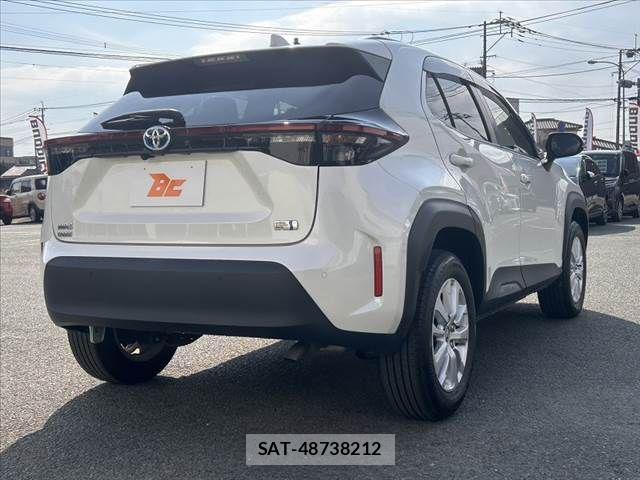 Toyota YARIS CROSS 2021-08 651128-12