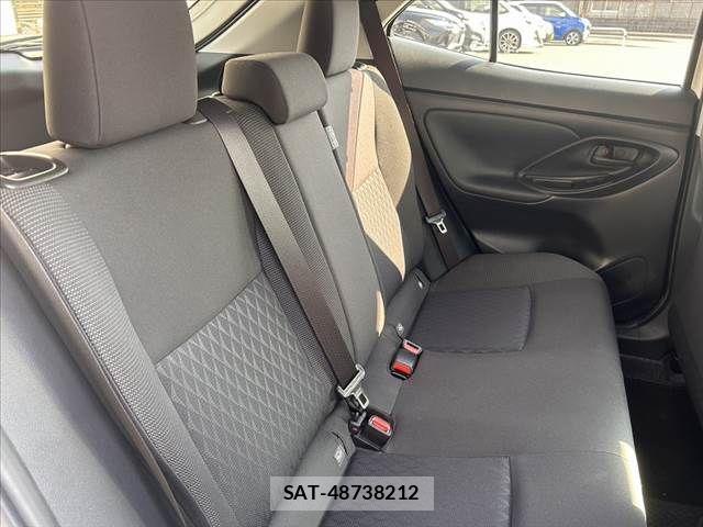 Toyota YARIS CROSS 2021-08 651128-17